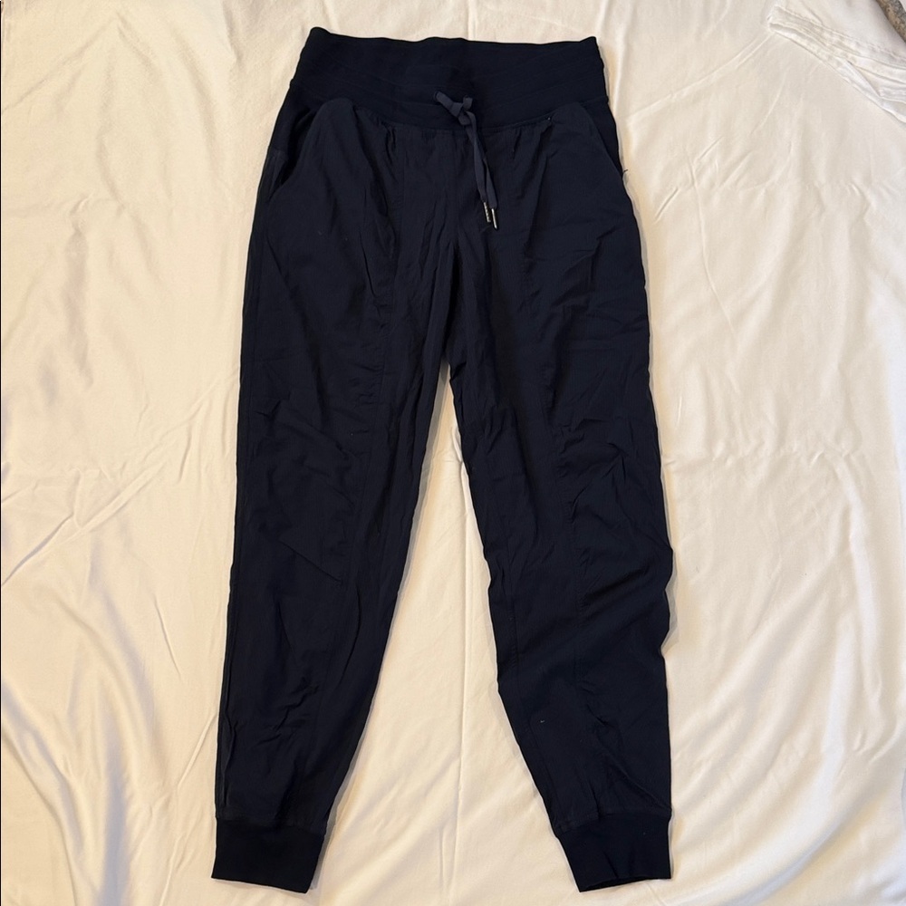 Lululemon women's navy joggers